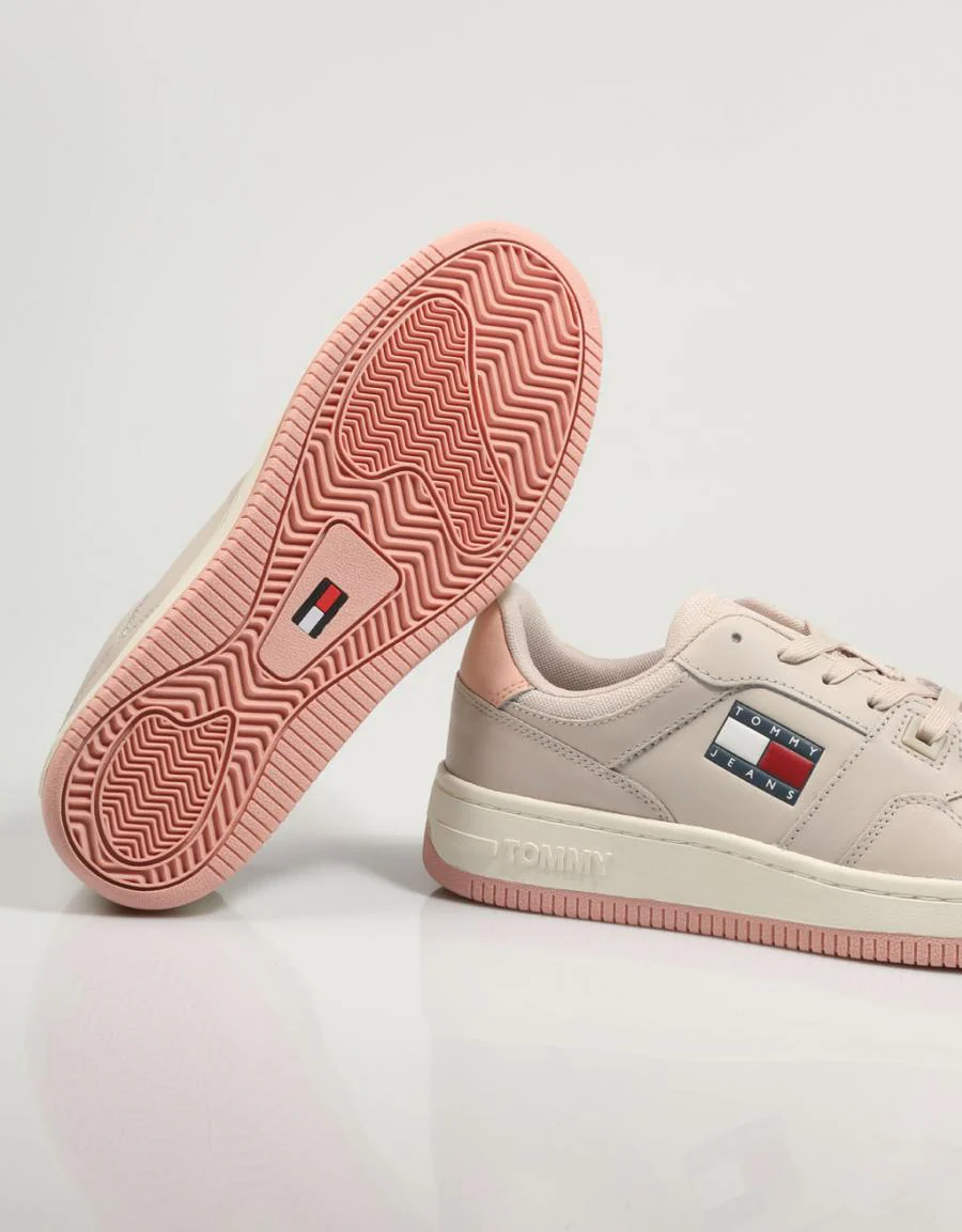 TOMMY HILFIGER TOMMY JEANS RETRO BASKET WMN 79946 - Image 4